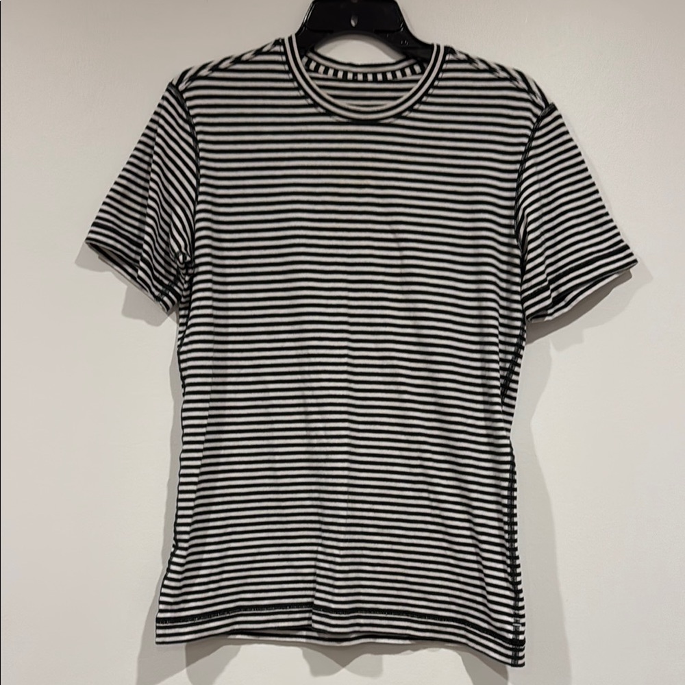 Lululemon tee size M